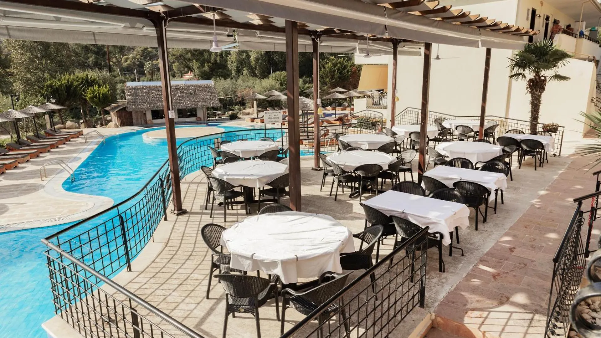 Hotel Makednos نيكيتي 3*,  اليونان